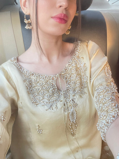 BUTTER YELLOW
