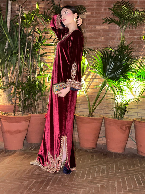 MAROON KAFTAN